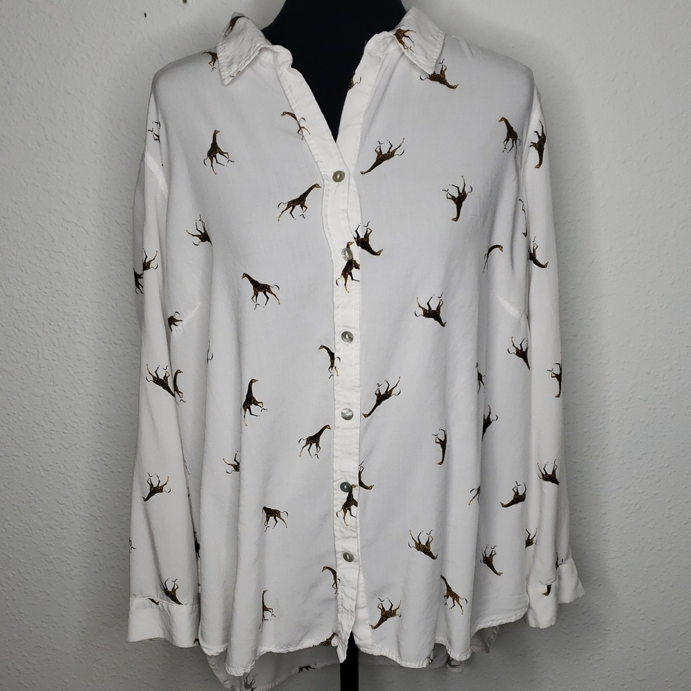 Jane and Delancey Rayon Giraffe Print Button Up Shirt Size 2X Loose Fit Novelty